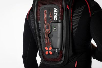 Жилетка с въздушна възглавница iXS IPRO 1.0