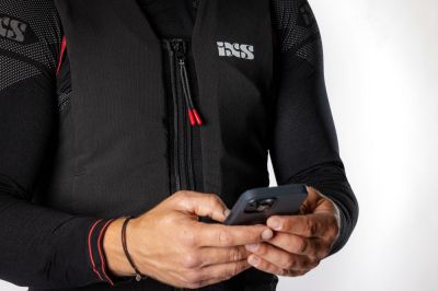 Жилетка с въздушна възглавница iXS IPRO 1.0