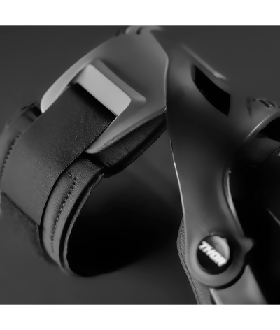 Наколенки Thor Sentinel черни