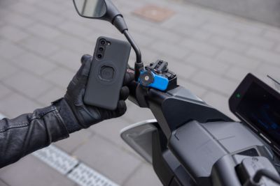 Стойка за спирачно казанче Quad Lock