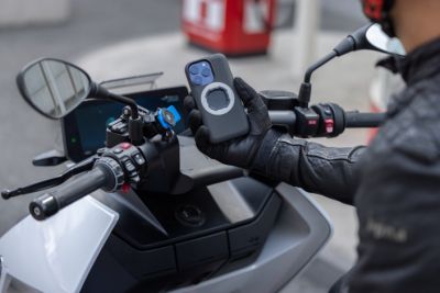 Стойка за спирачно казанче Quad Lock