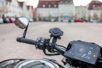 Quad Lock USB Wireless Charging Head