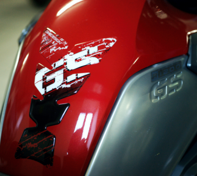 Tank pad OneDesigin GS ON CLEAR CGMOON16P