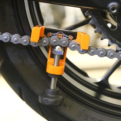 Tru-Tension Chain Monkey – Motorcycle Chain Tensioning Tool